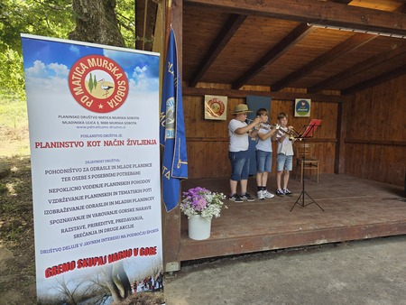 Dimekov-memorial (3)